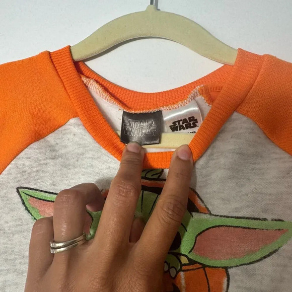 Star Wars sweatshirt special Halloween edition Sz 12 Months - Picture 4 of 6